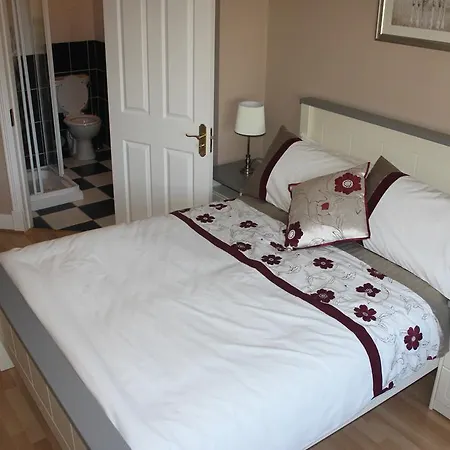 Garden View Self Catering Lough Rynn Mohill